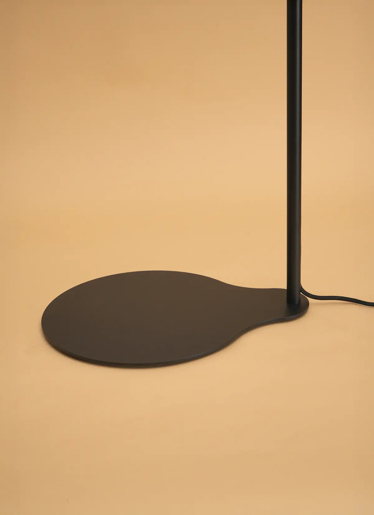 Aspect Grow Light with Stello Pendant Stand Set - Image 7