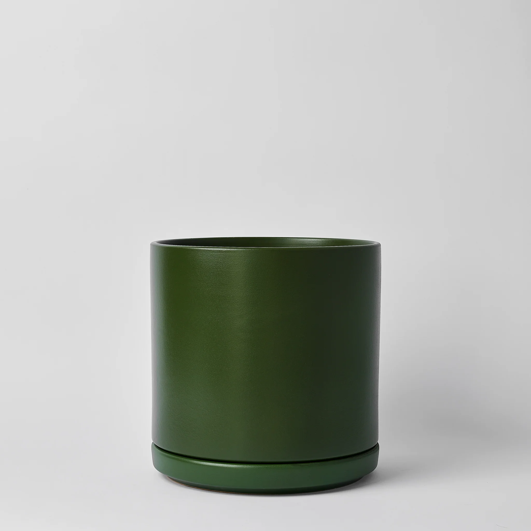 Solid Goods Planter with Saucer - Image 13
