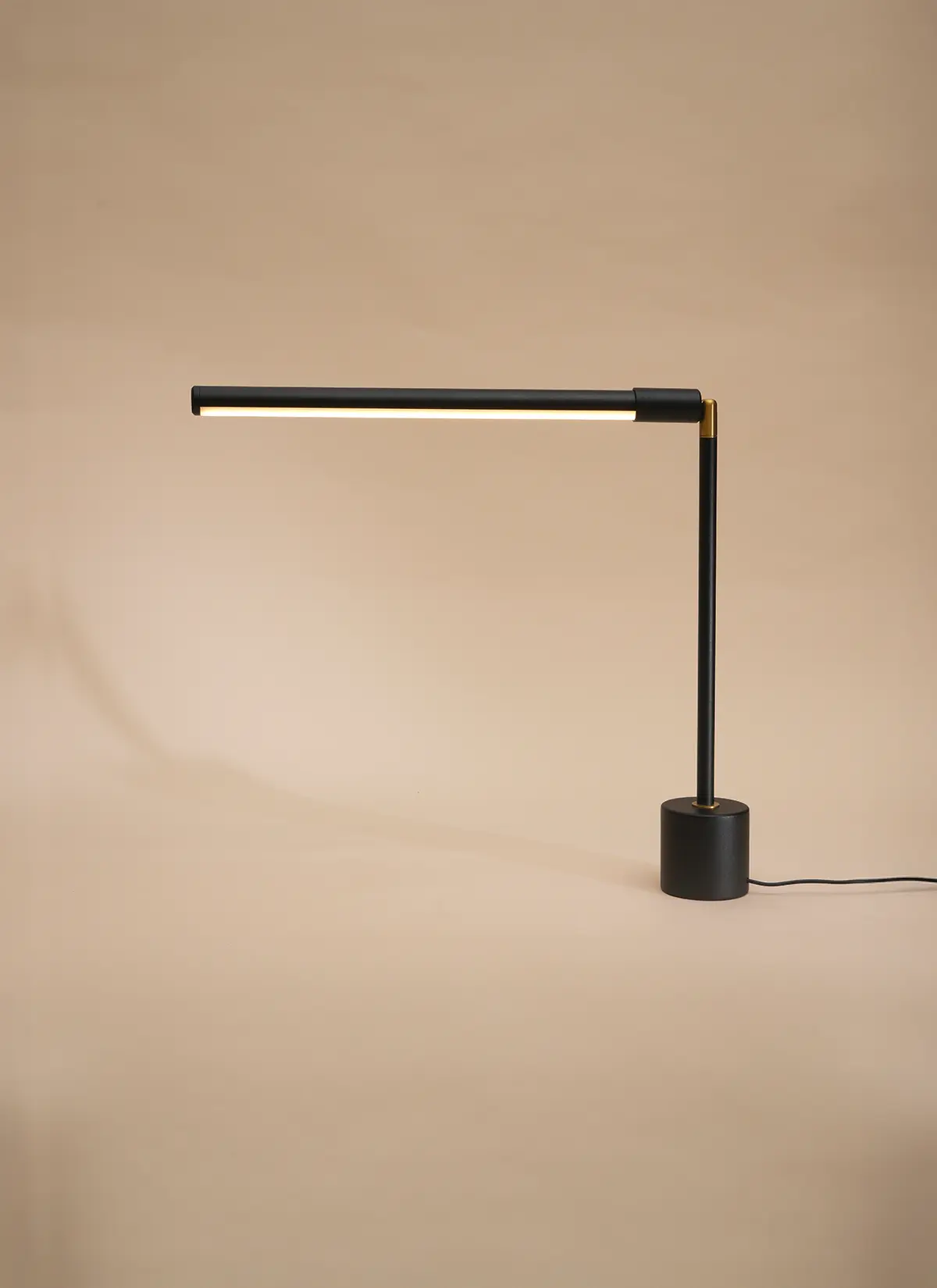 Versa Tabletop Grow Light - Image 7